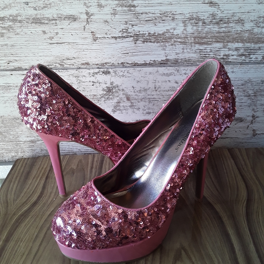Women's pink sparkle sequin pumps
